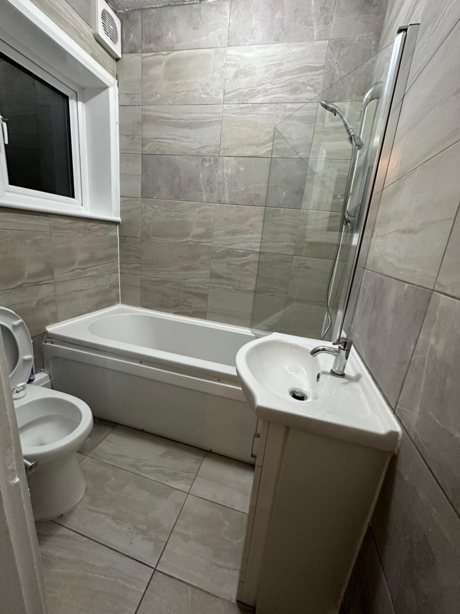 Keedonwood Road Bromley, Rooms With Free Wifi المظهر الخارجي الصورة